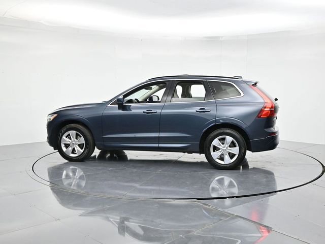 Used 2022 Volvo XC60 B5 Momentum image 8