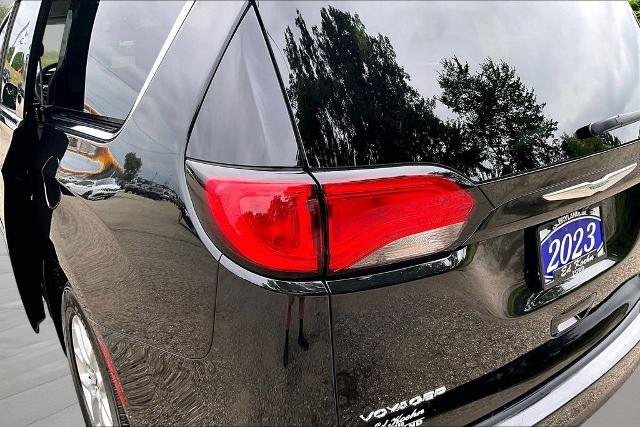 Used 2023 Chrysler Voyager LX FWD image 30