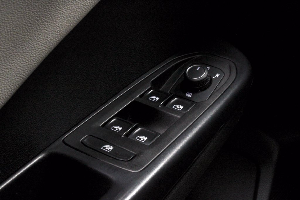 Used 2025 Volkswagen Taos S AWD/4WD image 26