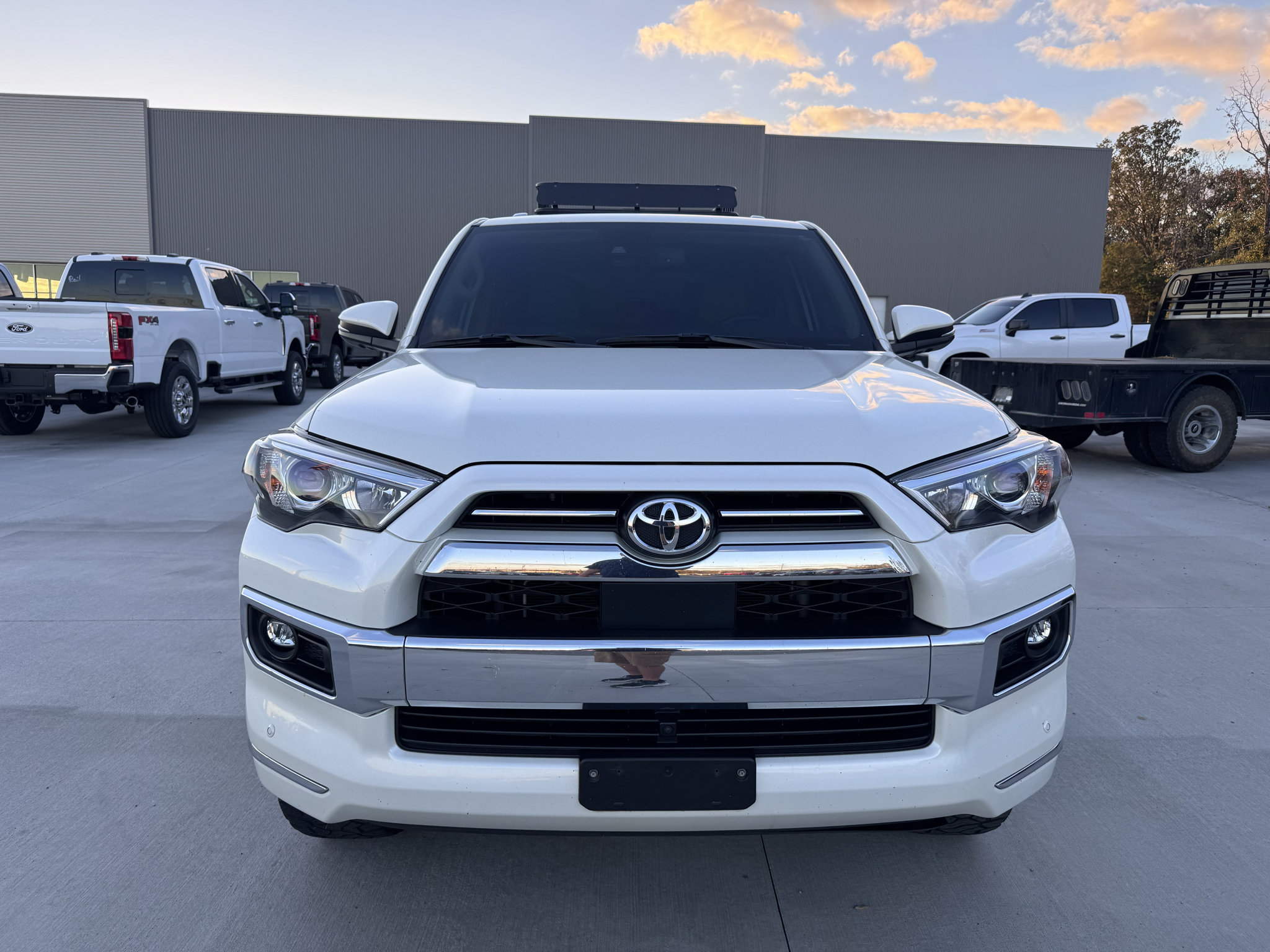 Used 2023 Toyota 4Runner Limited AWD/4WD image 2