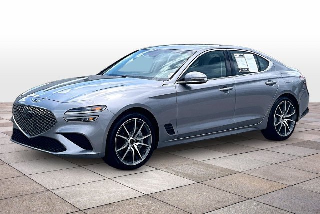 Used 2025 Genesis G70 2.5T RWD image 13