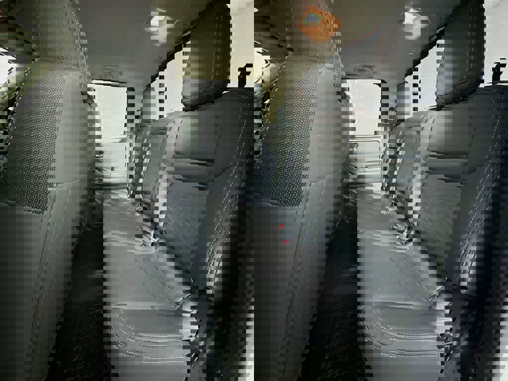 Used 2024 Nissan Frontier SV w/ Technology Package image 15