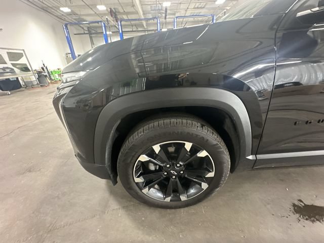 Used 2025 Chevrolet Equinox RS FWD image 23