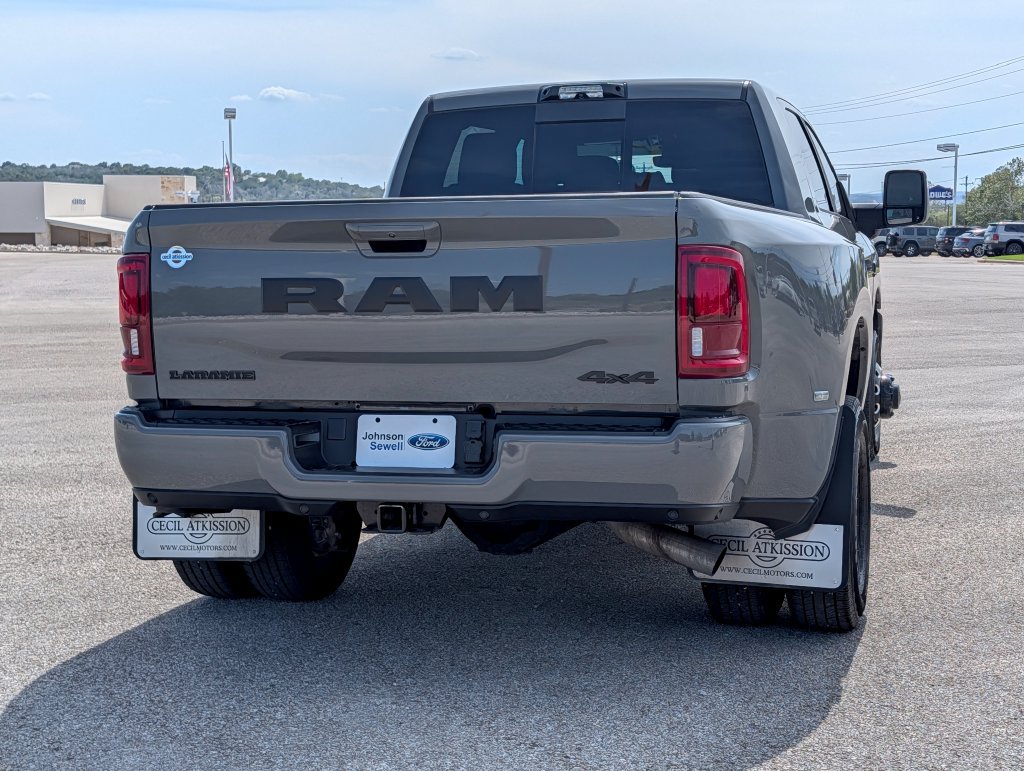 Used 2026 RAM 3500 Laramie AWD/4WD image 5