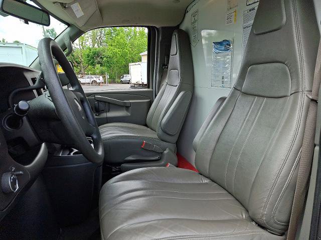 Used 2021 GMC Savana 3500 w/ Power Convenience Package RWD image 12