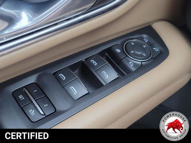 Used 2024 Chevrolet Suburban Premier image 25