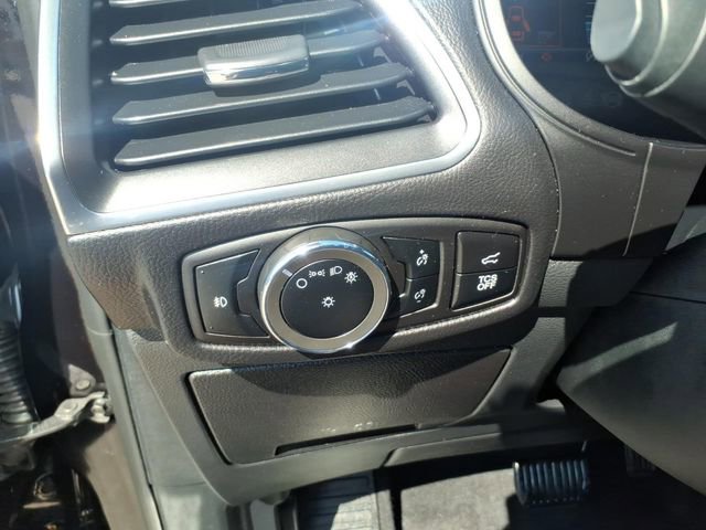 Certified 2024 Ford Edge Titanium w/ Class II Trailer Tow Package AWD/4WD image 17
