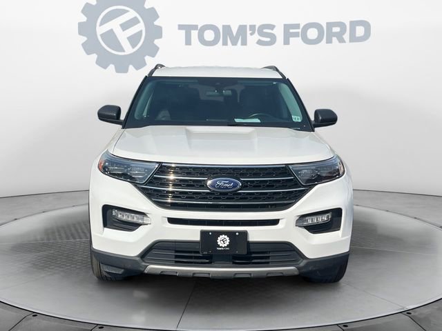 Certified 2022 Ford Explorer XLT w/ Equipment Group 202A AWD/4WD image 10