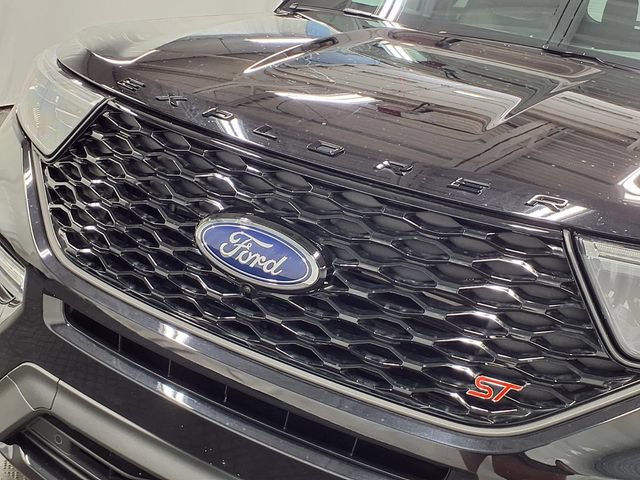 Certified 2024 Ford Explorer ST w/ Equipment Group 401A AWD/4WD image 35