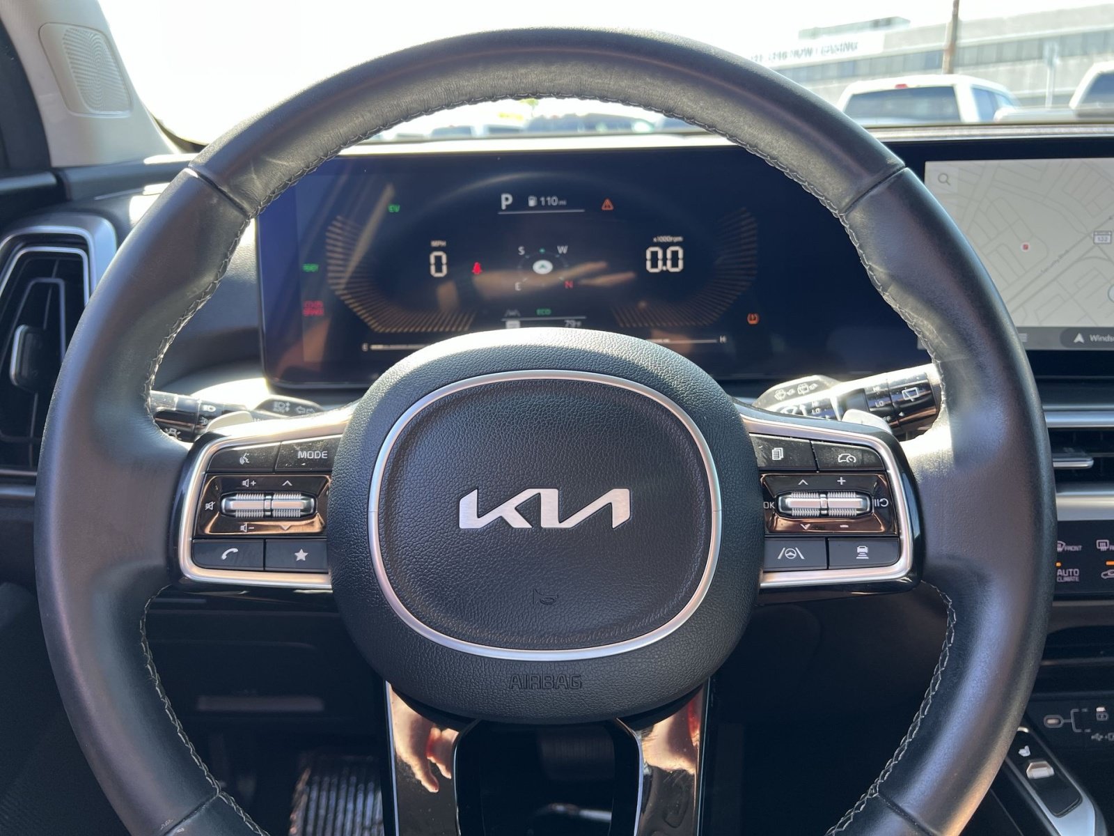 Used 2025 Kia Sorento EX AWD/4WD image 16