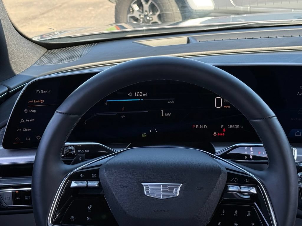 Used 2024 Cadillac Lyriq Luxury w/ LPO, Floor Liner Package AWD/4WD image 12