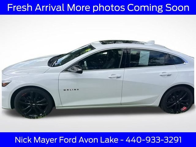 Used 2018 Chevrolet Malibu LT w/ Redline Edition FWD image 3