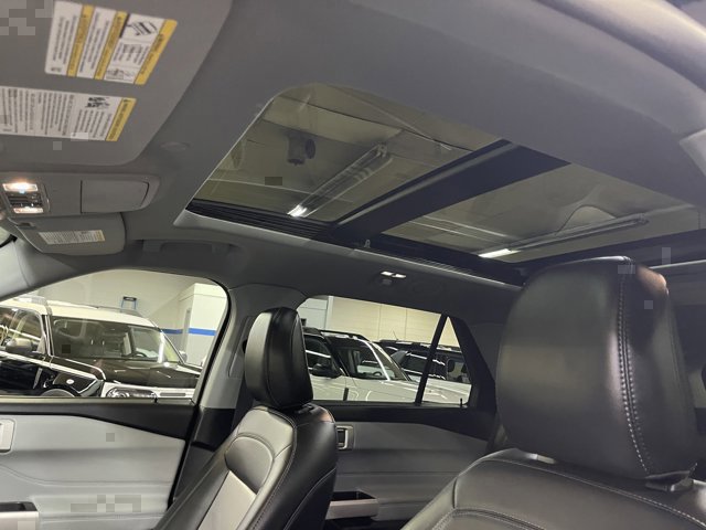 Certified 2022 Ford Explorer XLT w/ Equipment Group 202A AWD/4WD image 10