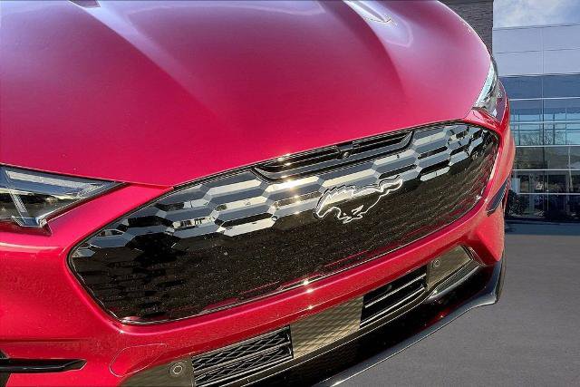Certified 2025 Ford Mustang Mach-E Premium w/ Sport Appearance Package AWD/4WD image 31