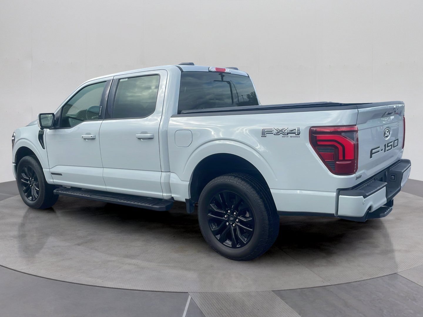 Certified 2024 Ford F150 Lariat AWD/4WD image 4