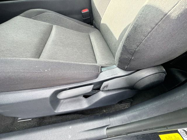 Used 2025 Toyota Camry LE image 12