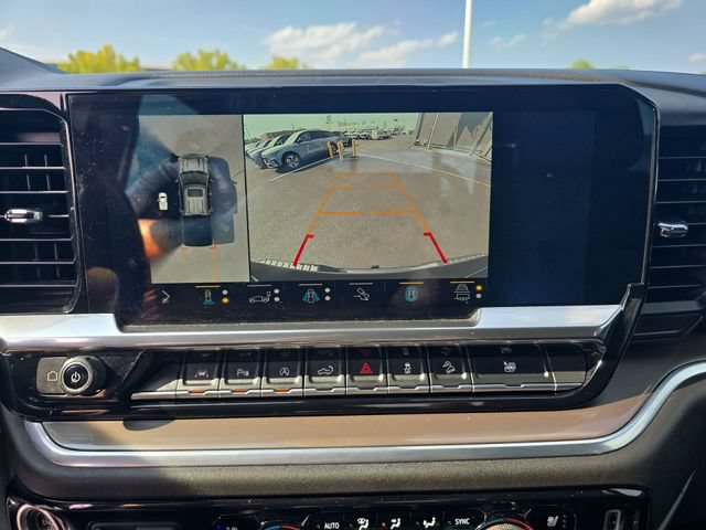 Used 2022 Chevrolet Silverado 1500 High Country w/ Z71 Off-Road Package AWD/4WD image 17
