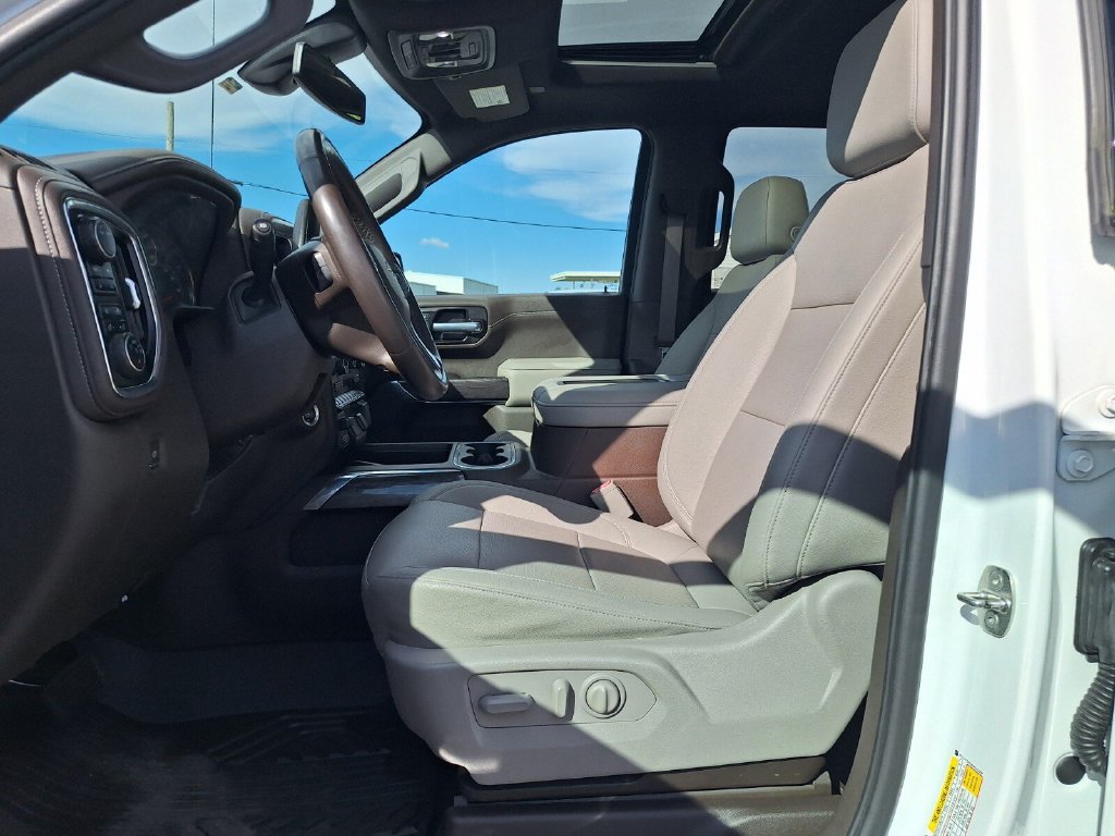 Used 2022 Chevrolet Silverado 1500 LTZ w/ LTZ Premium Package AWD/4WD image 11