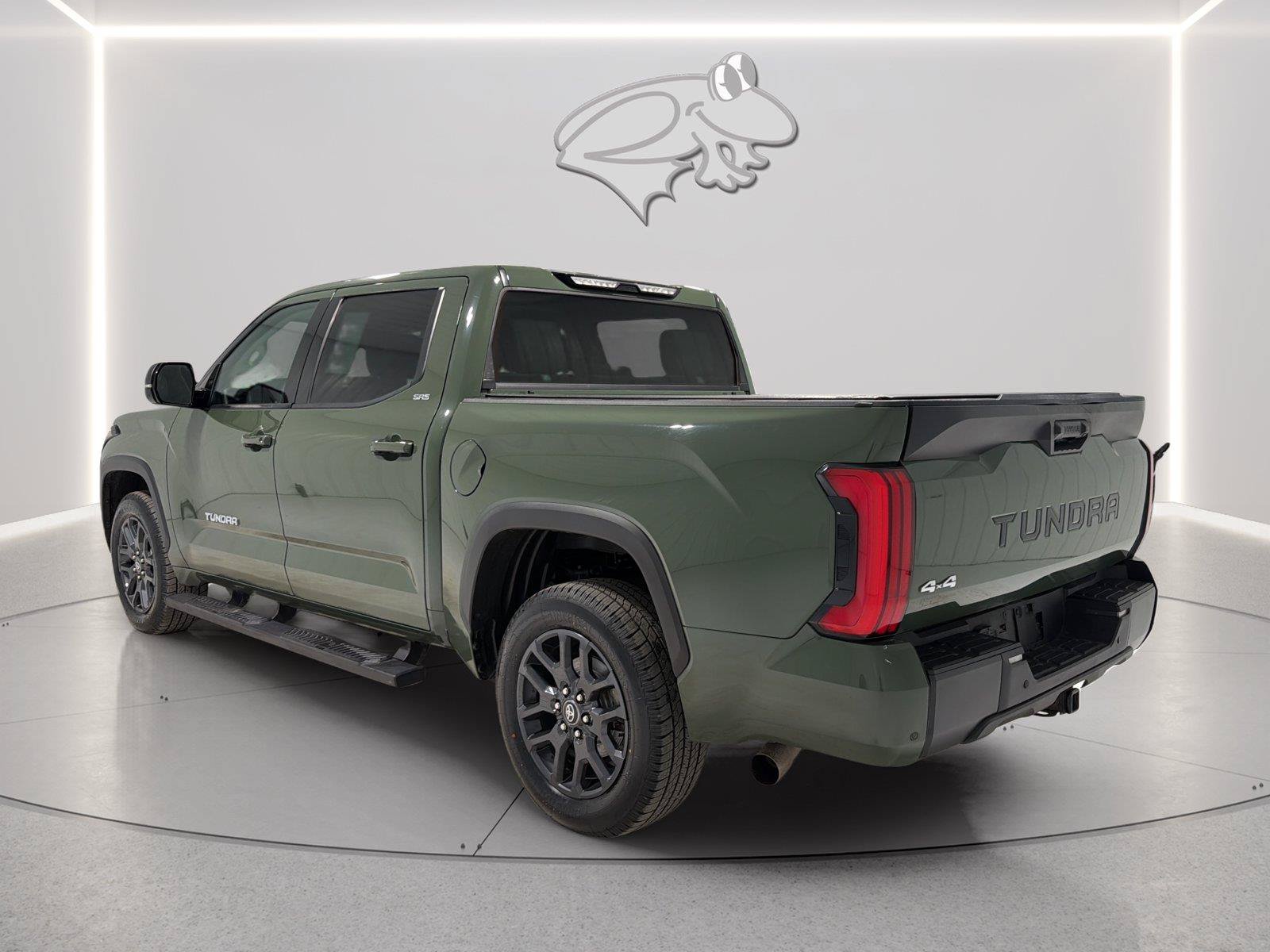 Used 2023 Toyota Tundra SR5 w/ SR5 Premium Package AWD/4WD image 3