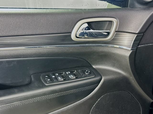 Used 2019 Jeep Grand Cherokee Limited w/ Trailer Tow Group IV image 21