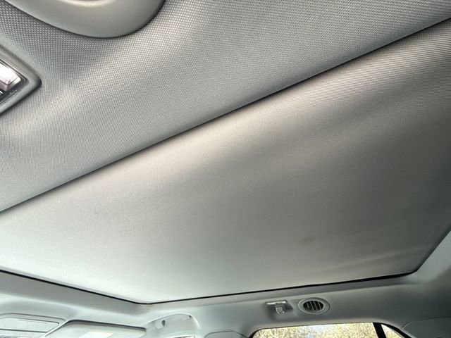 Certified 2021 Ford Explorer XLT w/ Equipment Group 202A image 15