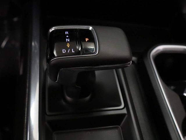 Used 2024 Chevrolet Silverado 1500 LTZ AWD/4WD image 29