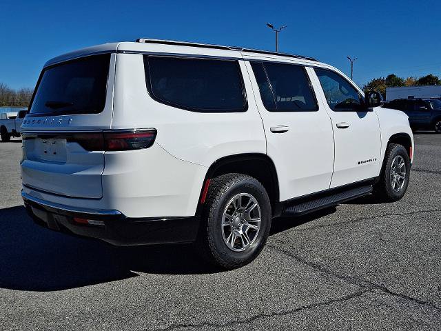Used 2023 Jeep Wagoneer 4WD image 6