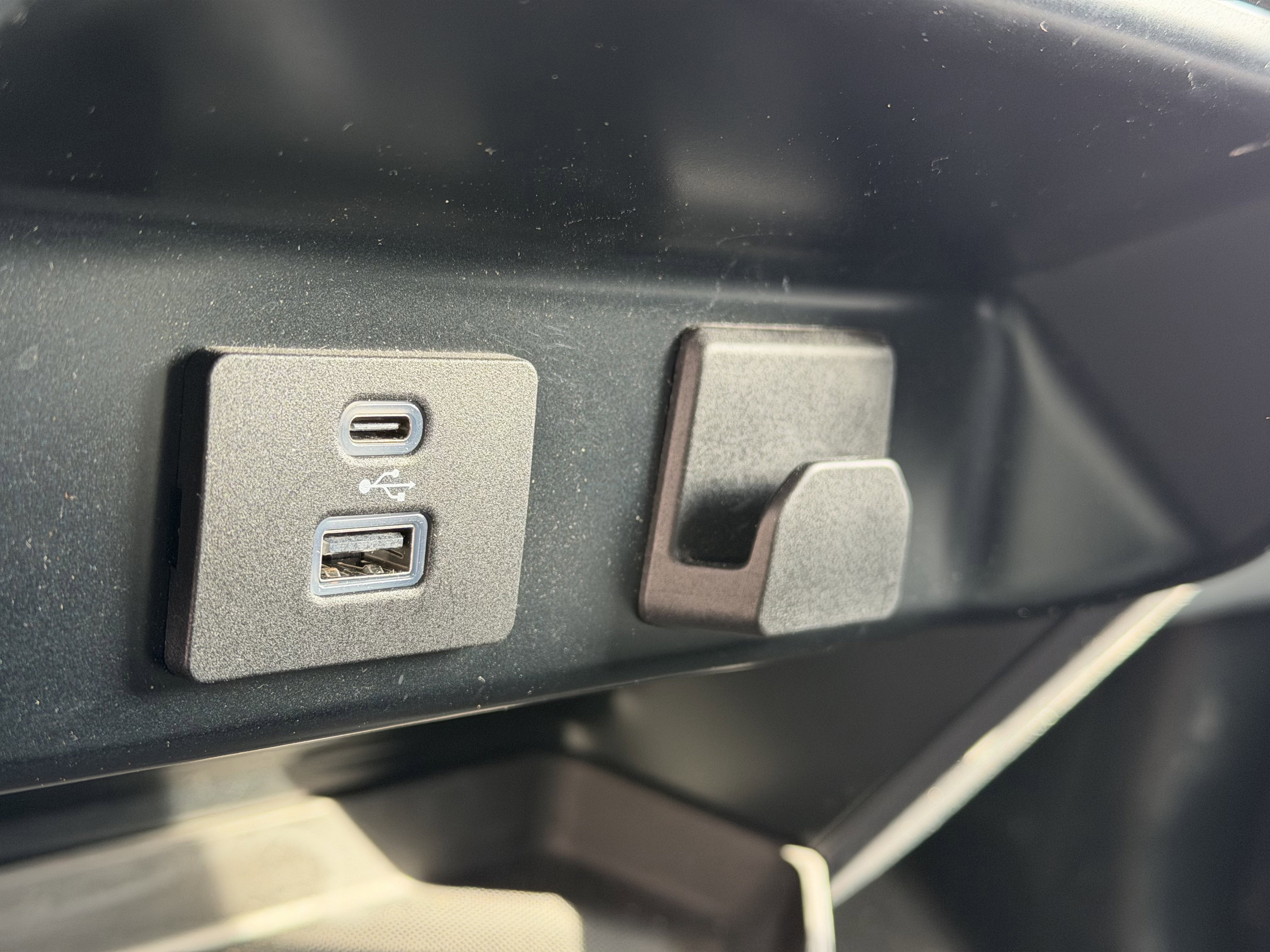 Certified 2023 Ford F150 XLT w/ Equipment Group 302A High image 18