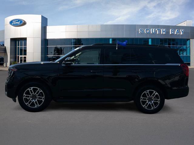 Certified 2025 Ford Expedition Active RWD image 2