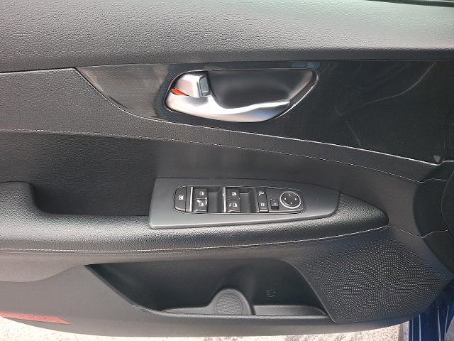 Used 2021 Kia Forte GT-Line image 12