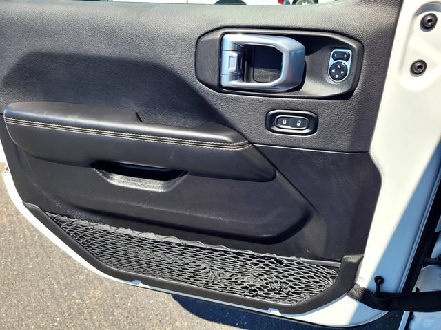 Used 2024 Jeep Wrangler Unlimited Sahara AWD/4WD image 14
