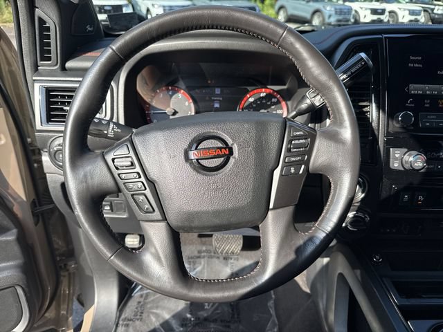 Used 2021 Nissan Titan PRO-4X w/ Pro-4x Convenience Package AWD/4WD image 14