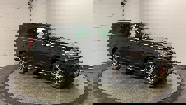 Certified 2023 Ford Expedition XLT AWD/4WD image 8