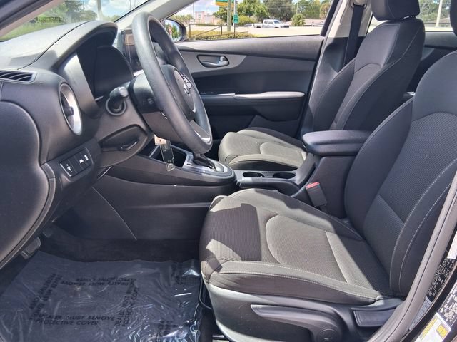 Used 2020 Kia Forte LXS FWD image 12