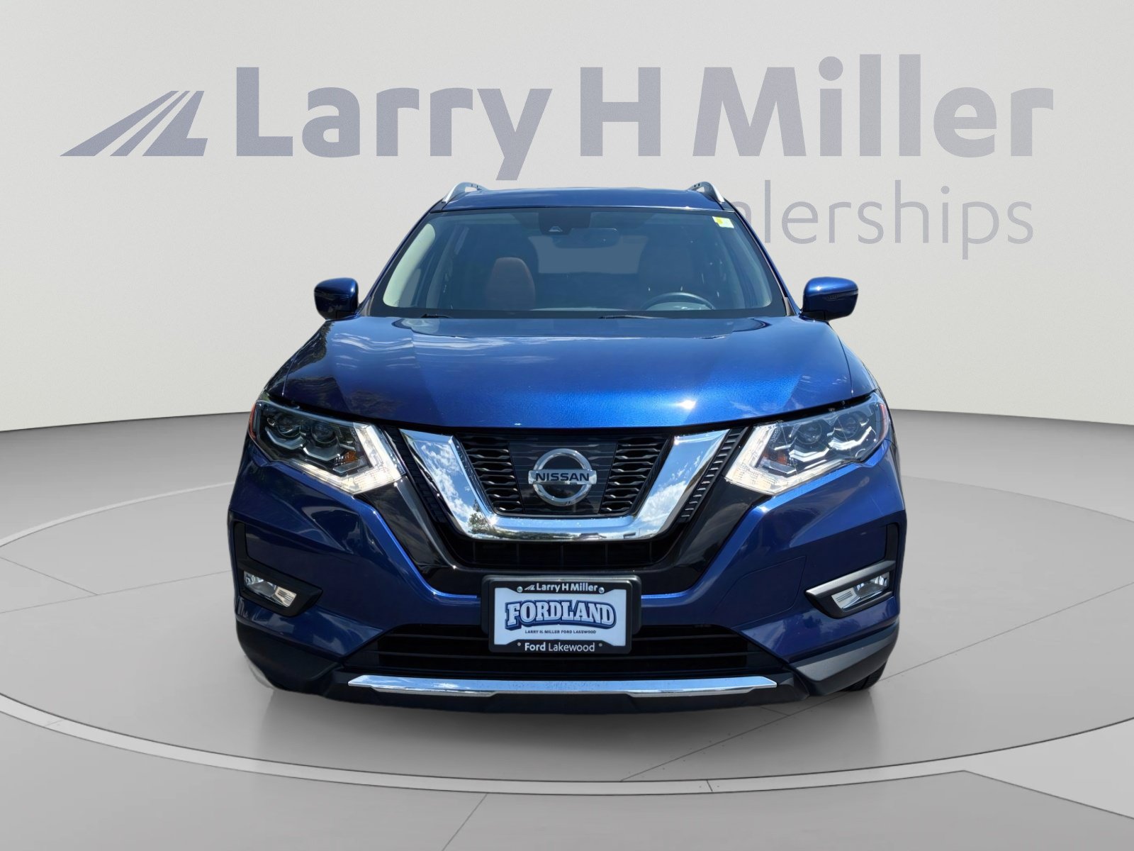 Used 2017 Nissan Rogue SL w/ SL Premium Package AWD/4WD image 8