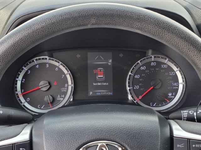 Used 2022 Toyota Highlander L FWD image 12