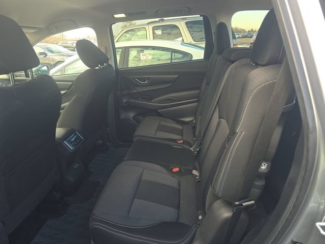 Used 2025 Subaru Ascent Premium AWD/4WD image 16