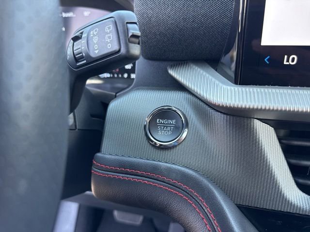 Certified 2025 Ford Explorer ST-Line w/ Premium Package RWD image 27