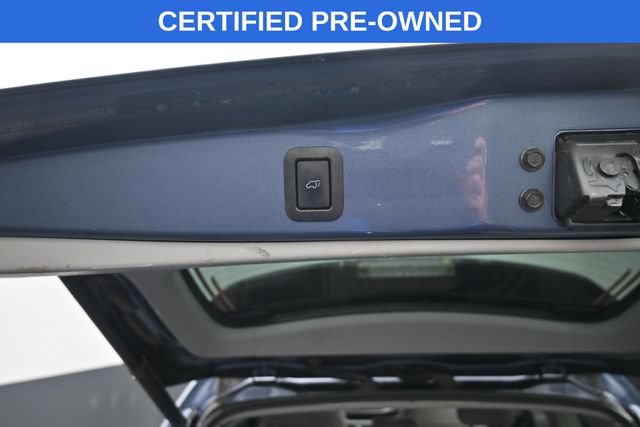 Used 2019 Toyota Highlander Plus AWD/4WD image 7