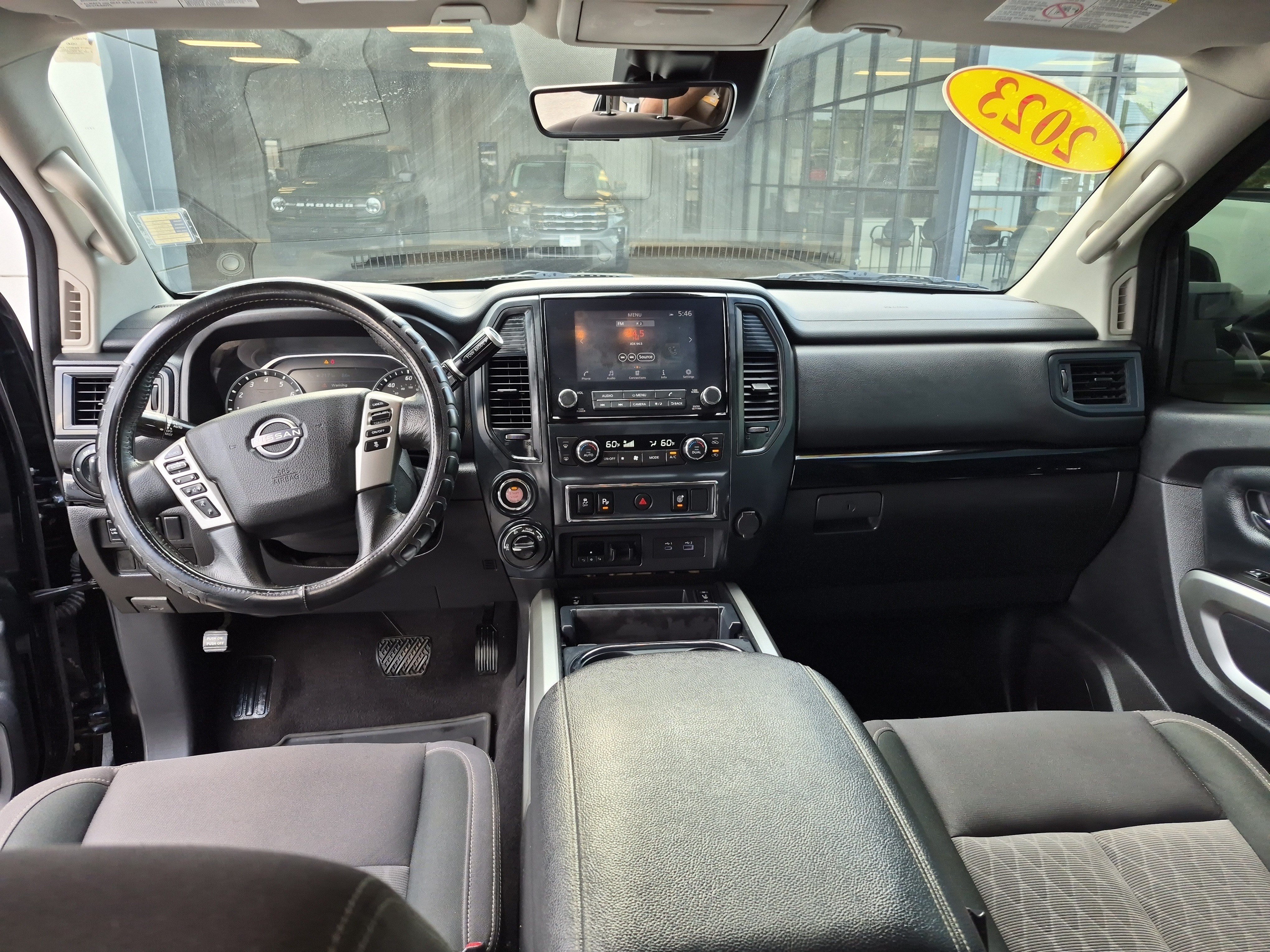 Used 2023 Nissan Titan SV w/ SV Convenience Package AWD/4WD image 20