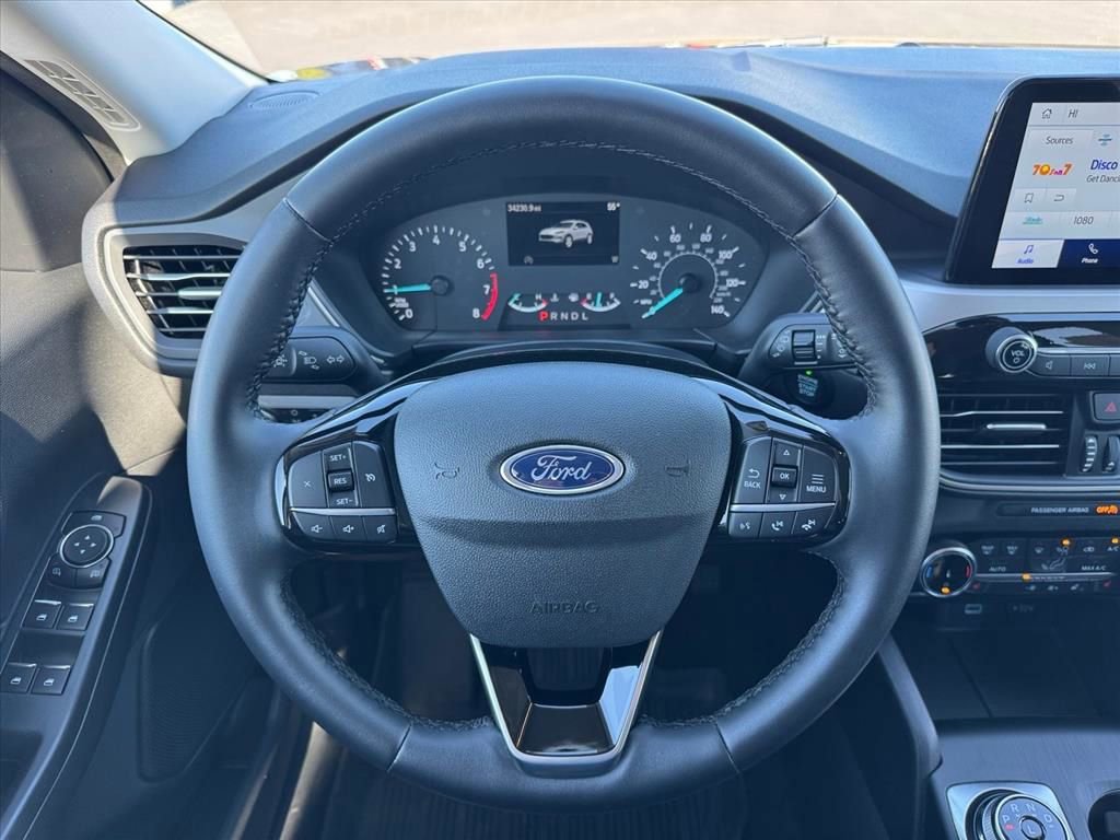 Certified 2022 Ford Escape SEL image 11