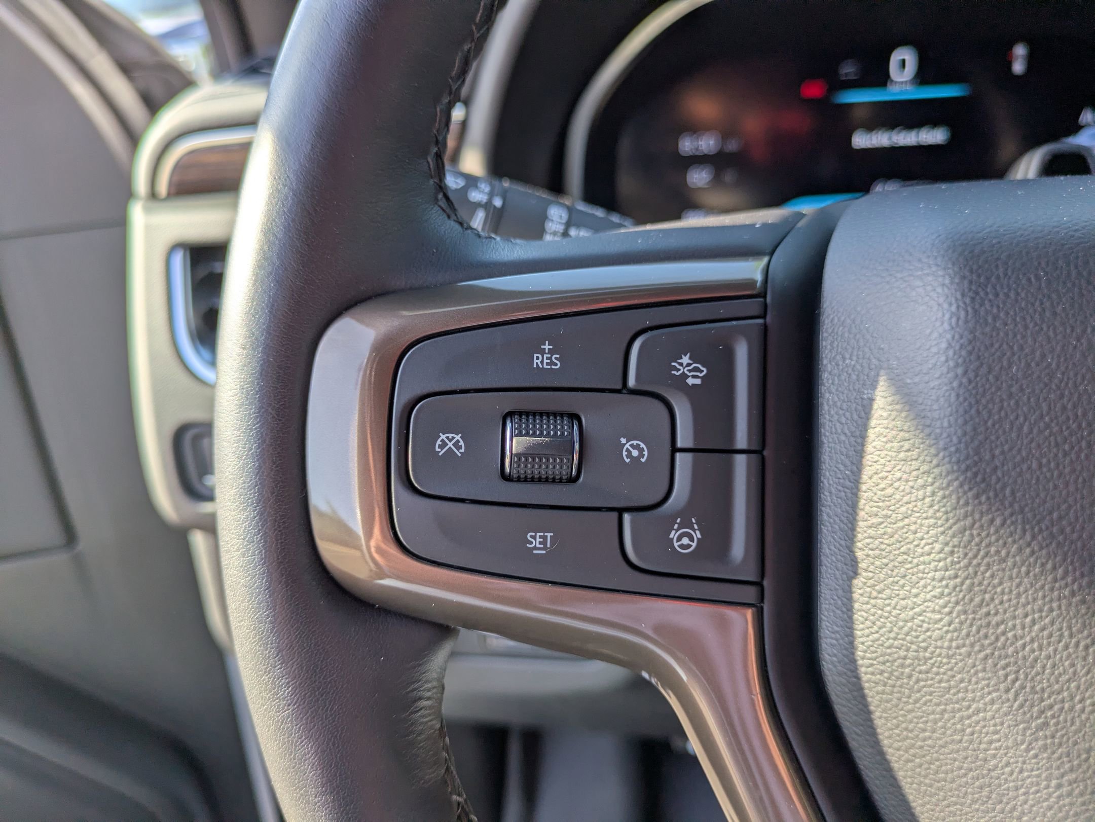 Used 2024 Chevrolet Tahoe High Country w/ Advanced Technology Package AWD/4WD image 19
