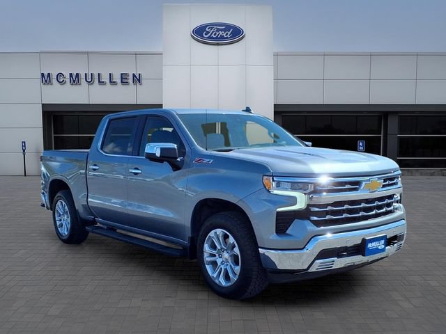 Used 2025 Chevrolet Silverado 1500 LTZ AWD/4WD image 7
