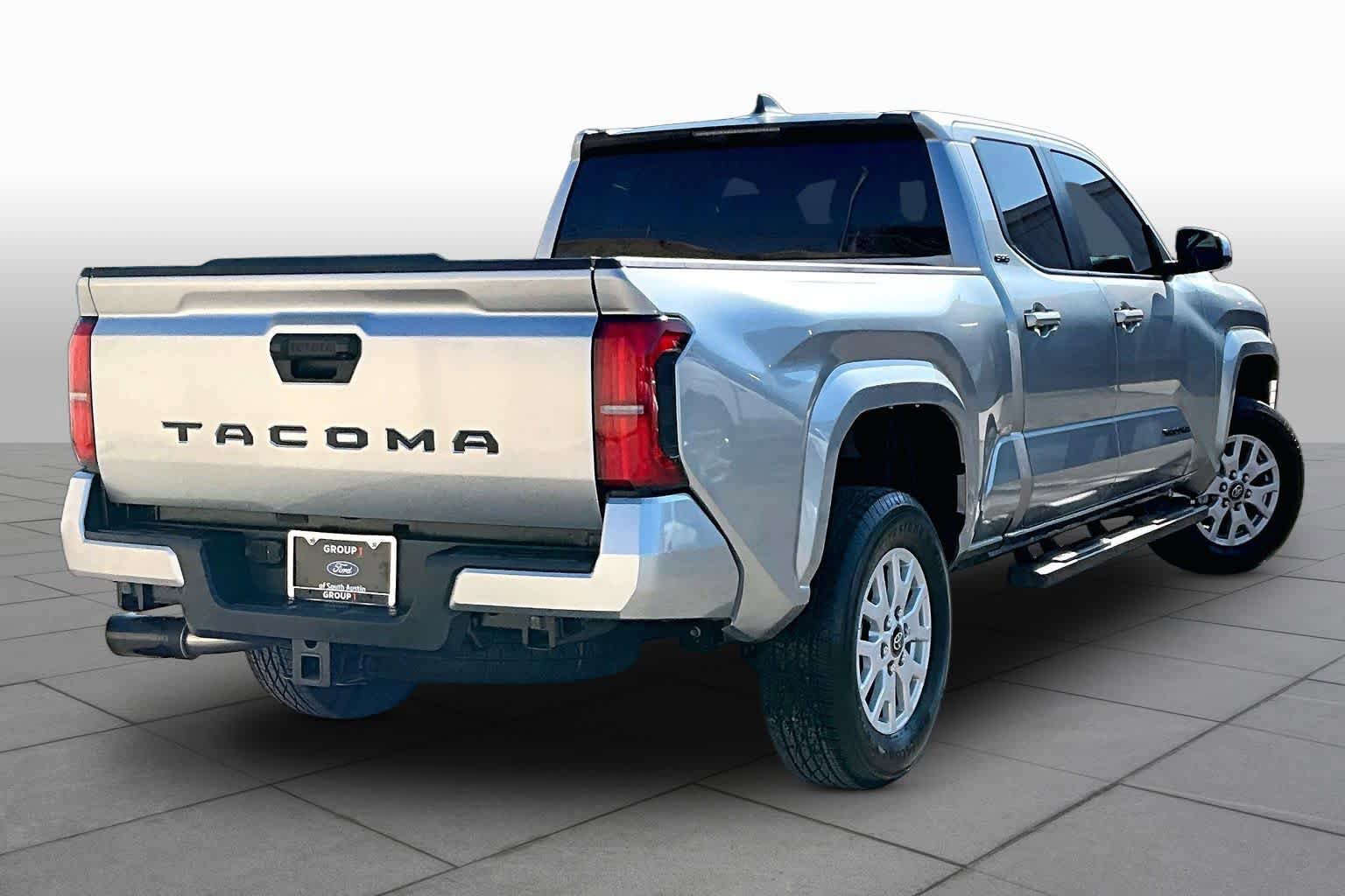 Used 2025 Toyota Tacoma SR5 RWD image 7