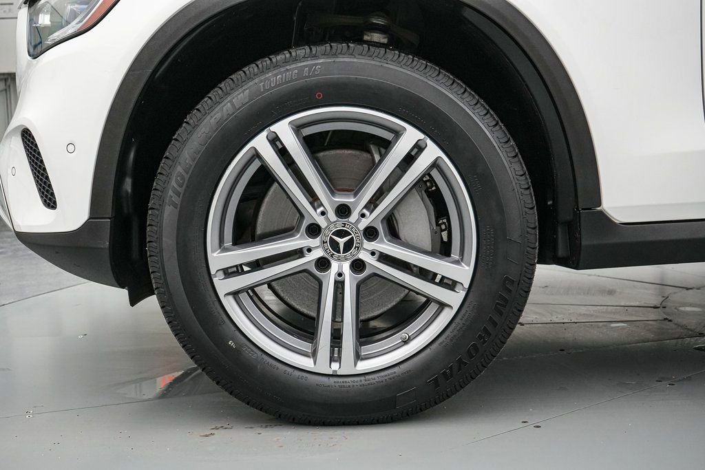 Used 2022 Mercedes-Benz GLC 300 4MATIC image 11