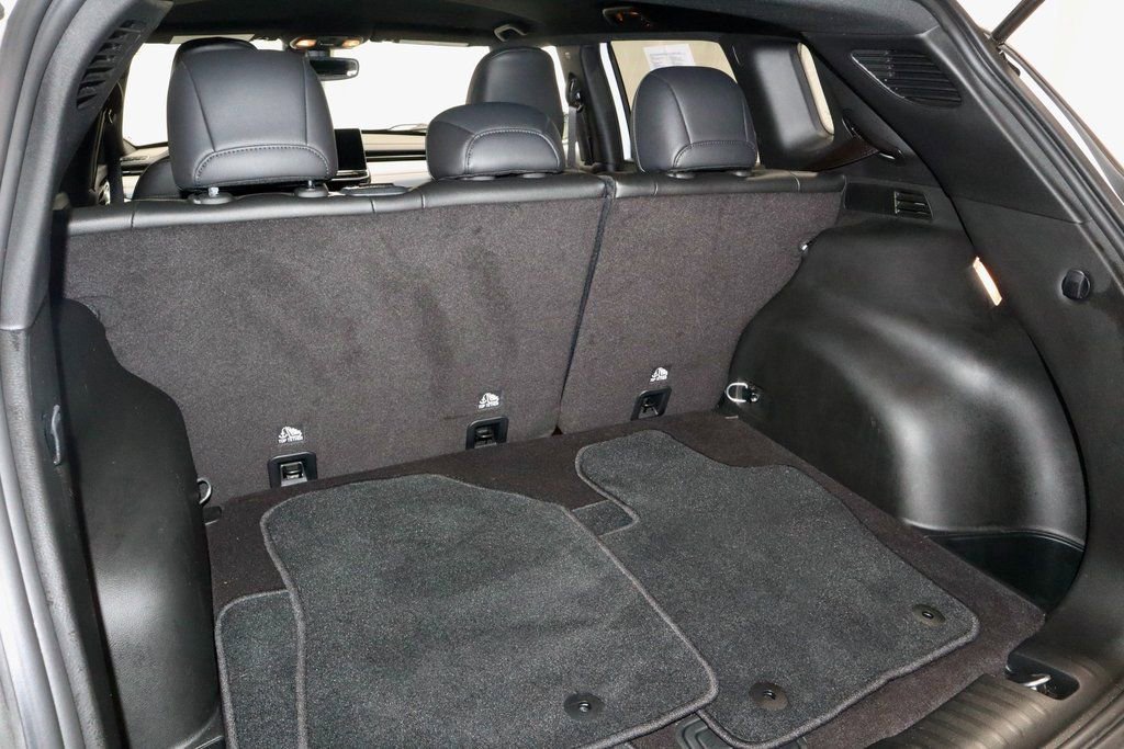 Used 2024 Jeep Compass Limited image 15