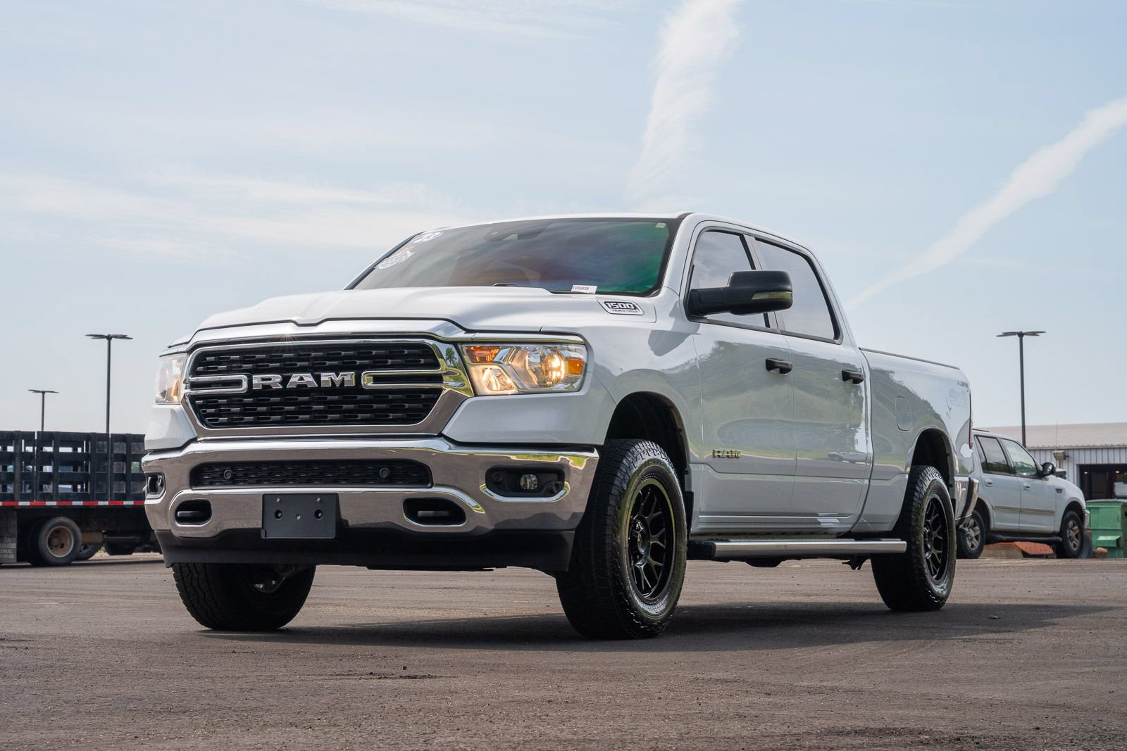 Used 2023 RAM 1500 Big Horn AWD/4WD image 3