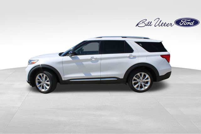 Certified 2022 Ford Explorer Platinum image 2
