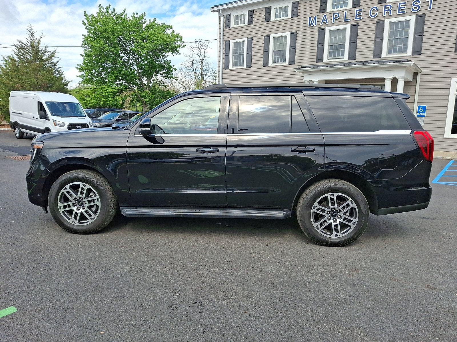 Certified 2025 Ford Expedition Active AWD/4WD image 8