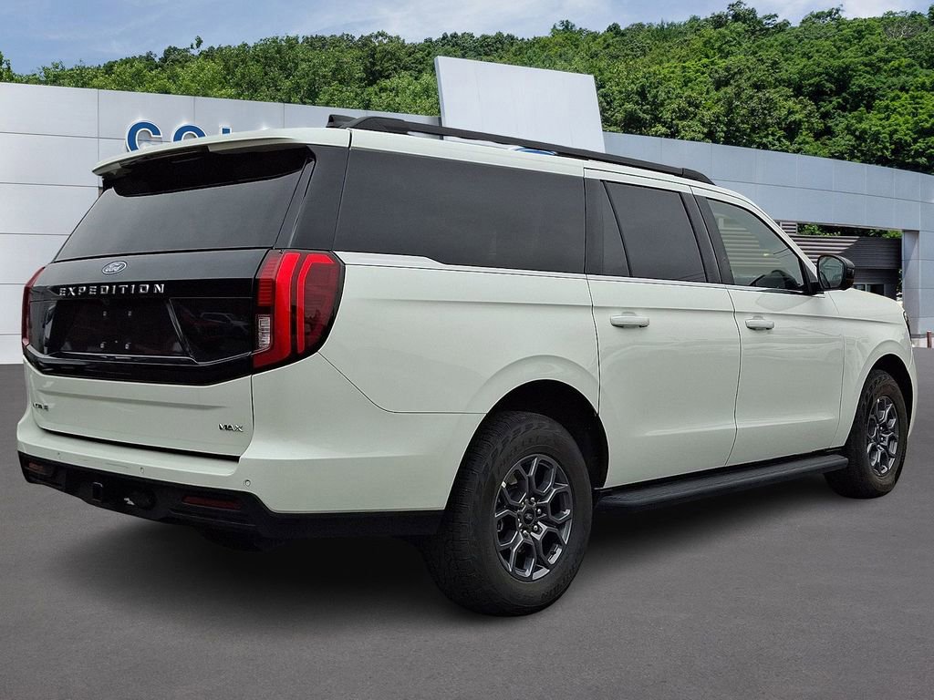 Certified 2025 Ford Expedition Max Active AWD/4WD image 4